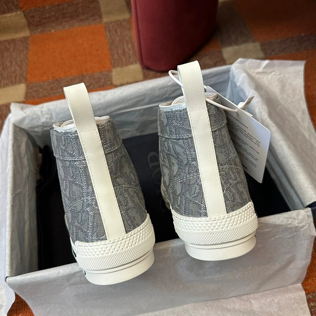DIOR SNEAKER
