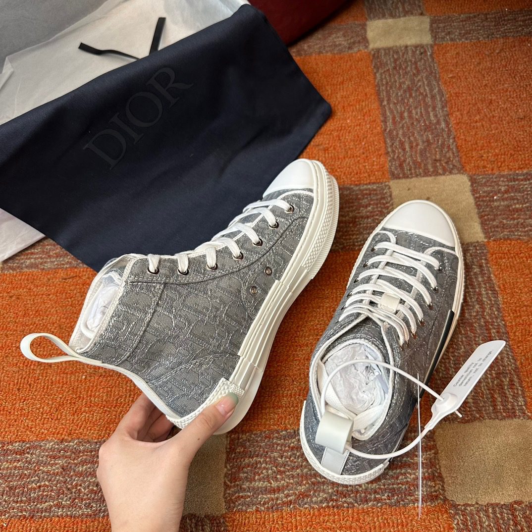DIOR SNEAKER