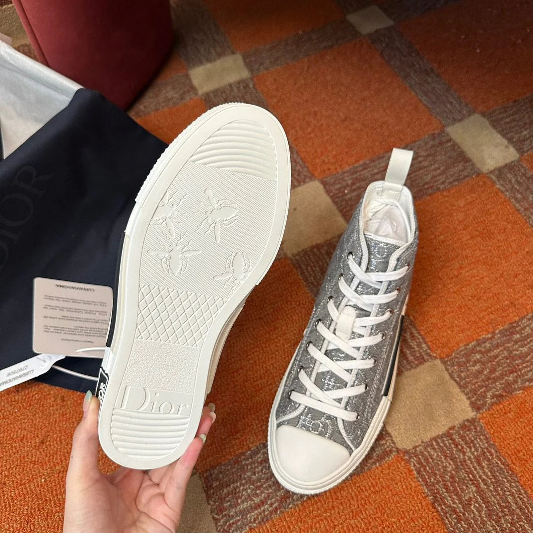 DIOR SNEAKER