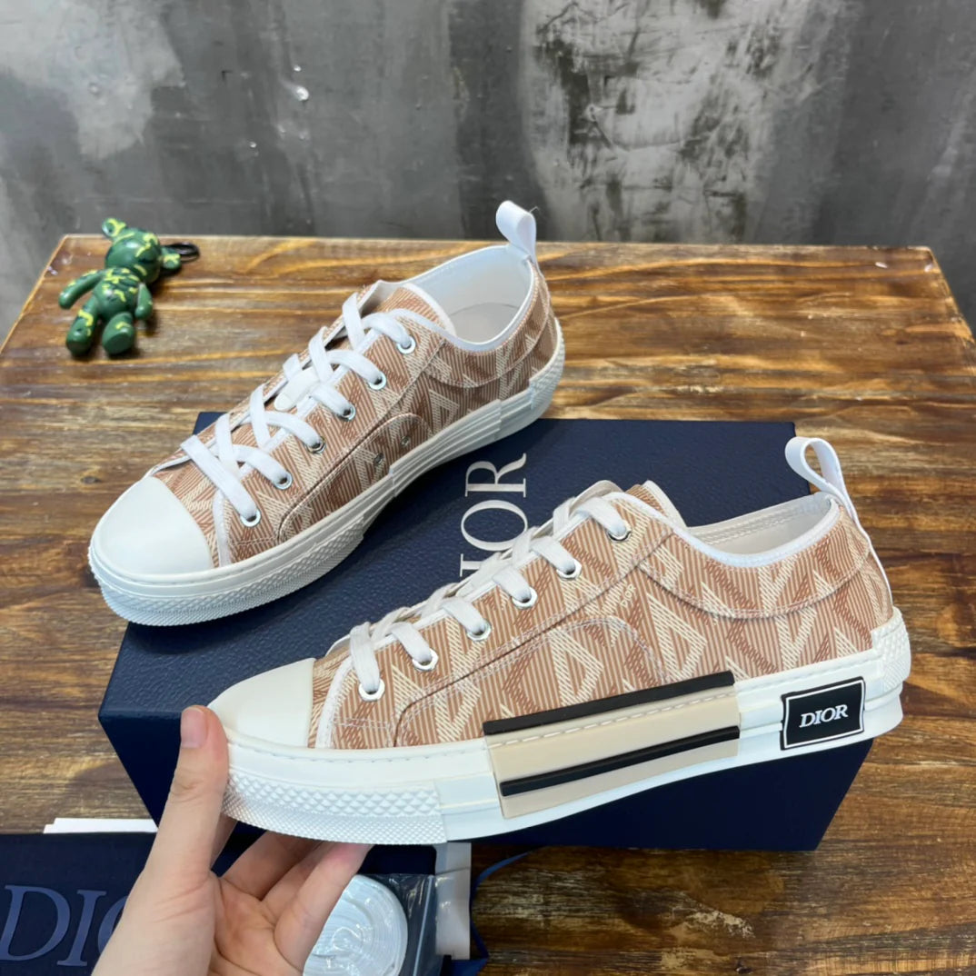 DIOR SNEAKER