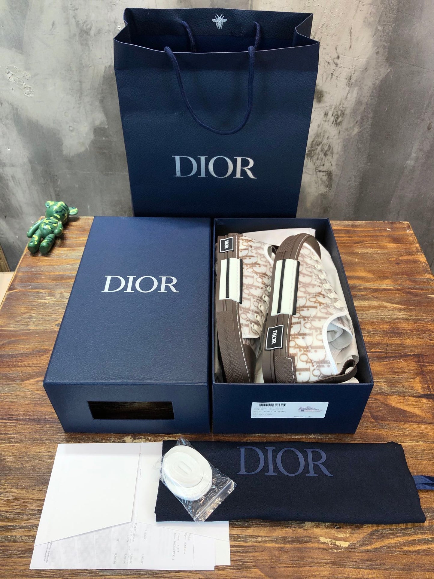 DIOR SNEAKER