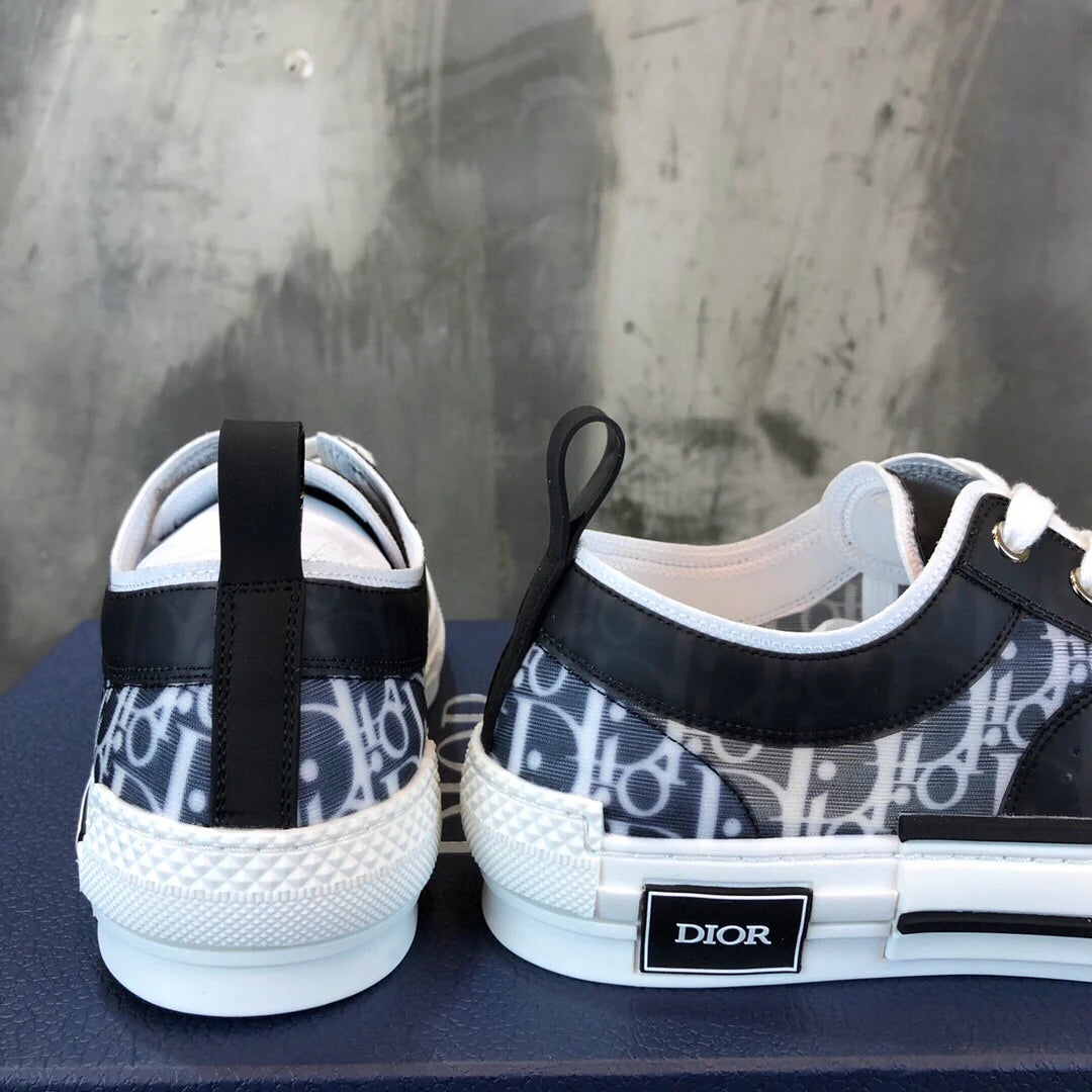 DIOR SNEAKER