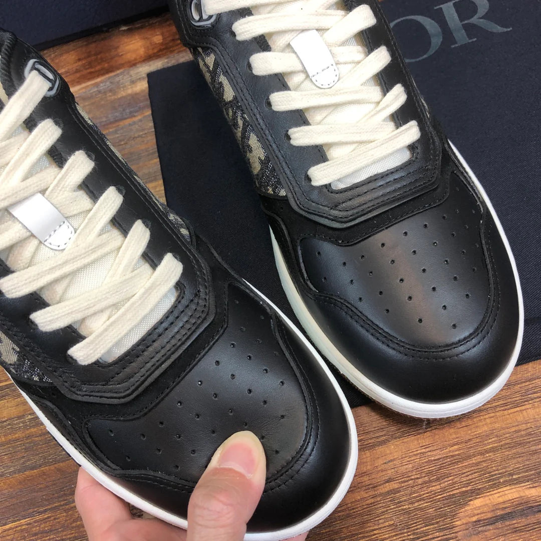 DIOR SNEAKER