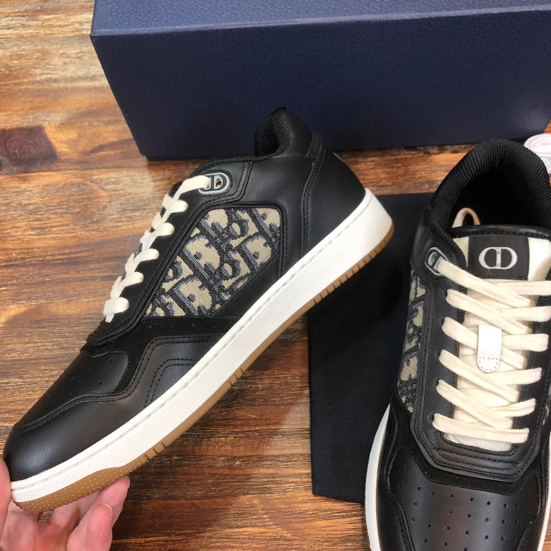 DIOR SNEAKER