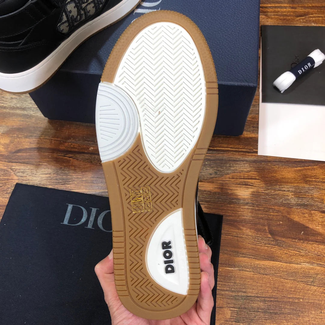 DIOR SNEAKER
