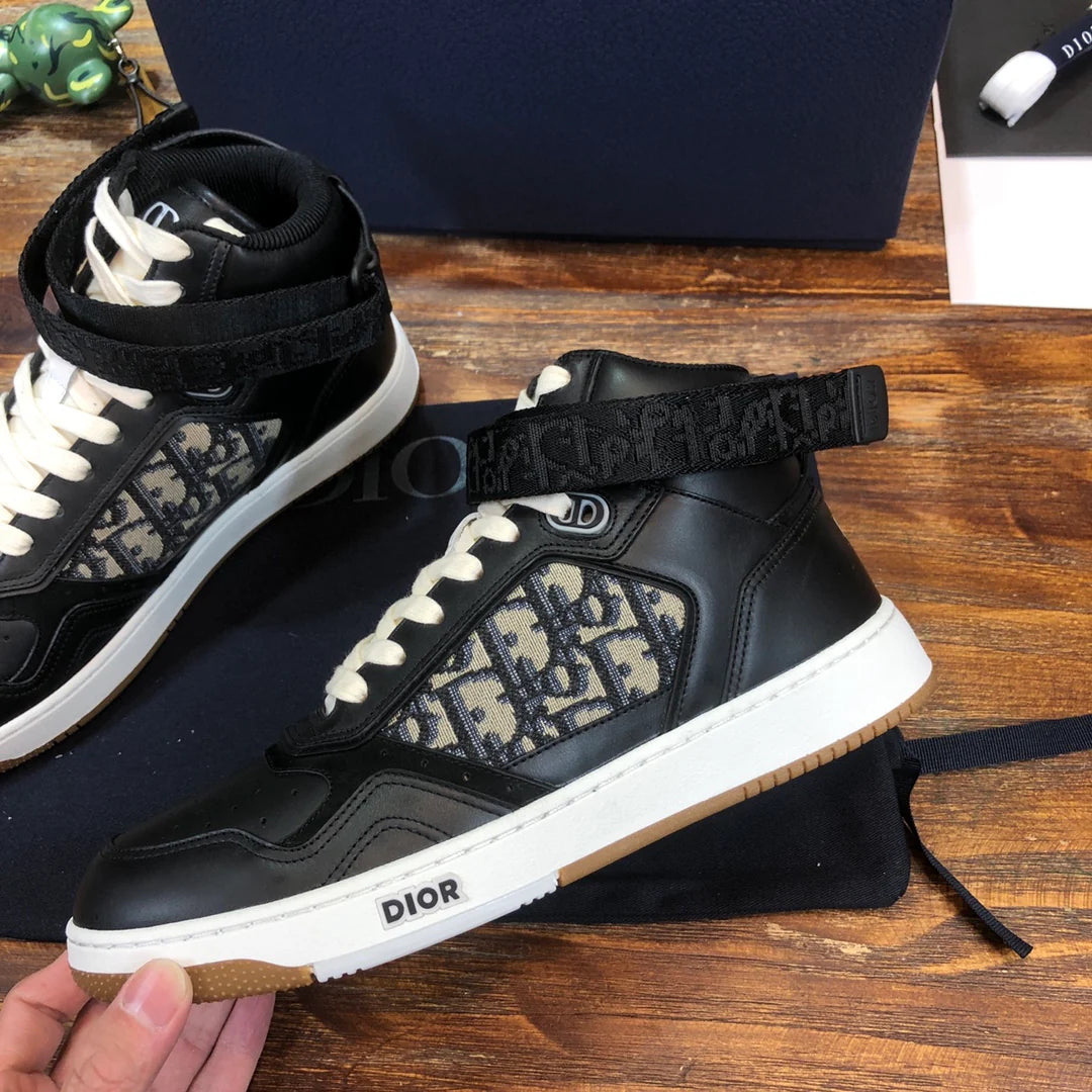 DIOR SNEAKER