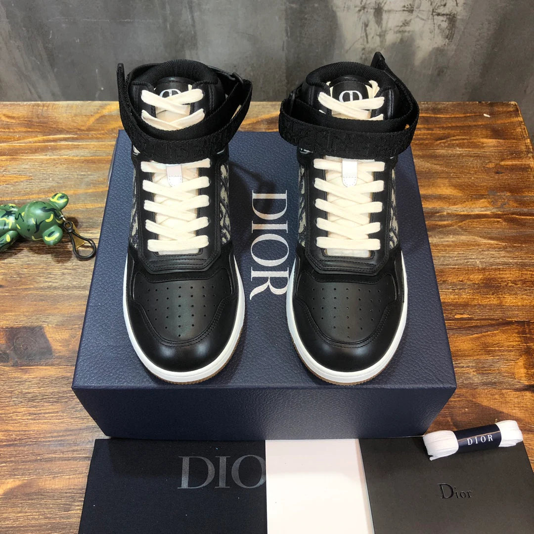 DIOR SNEAKER