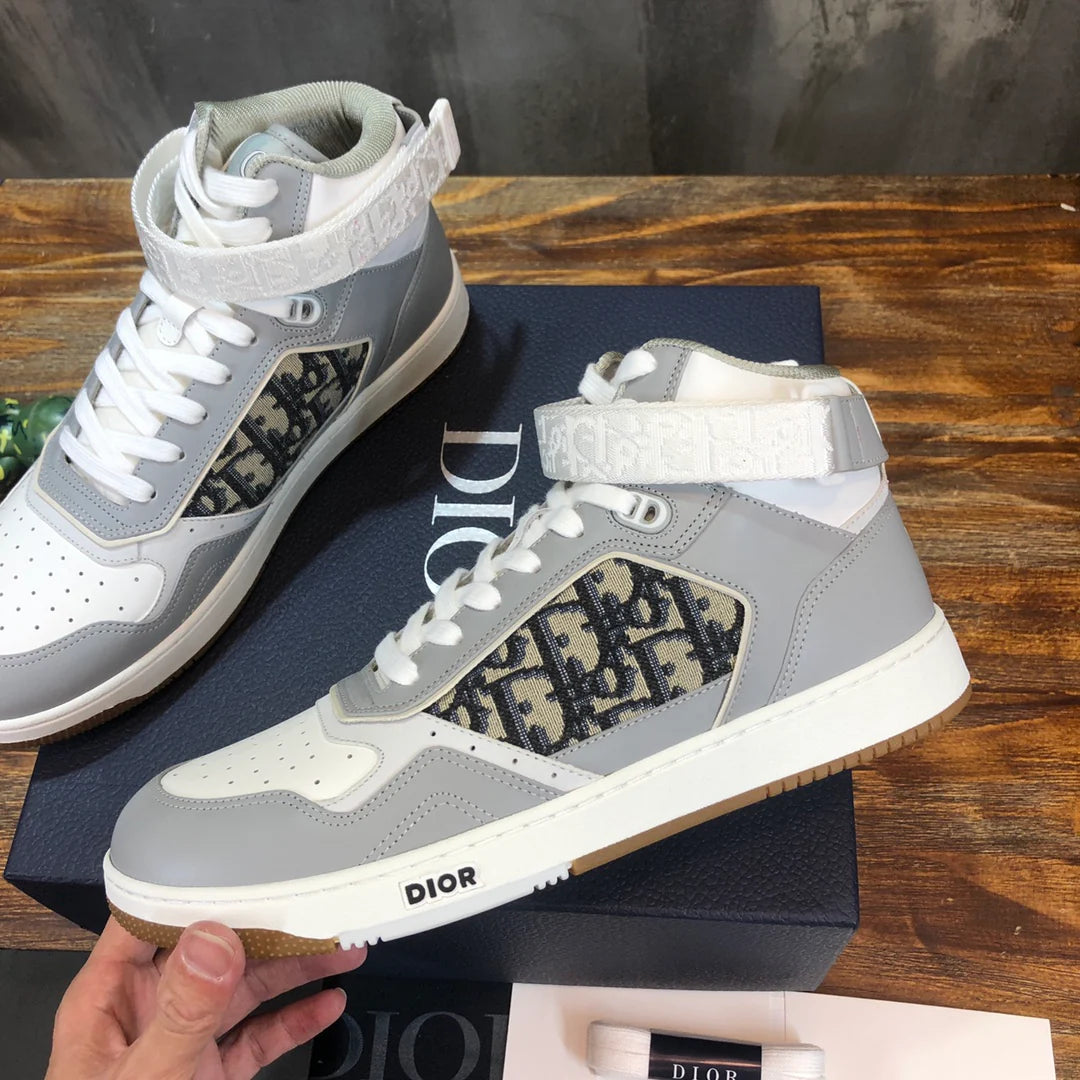 DIOR SNEAKER
