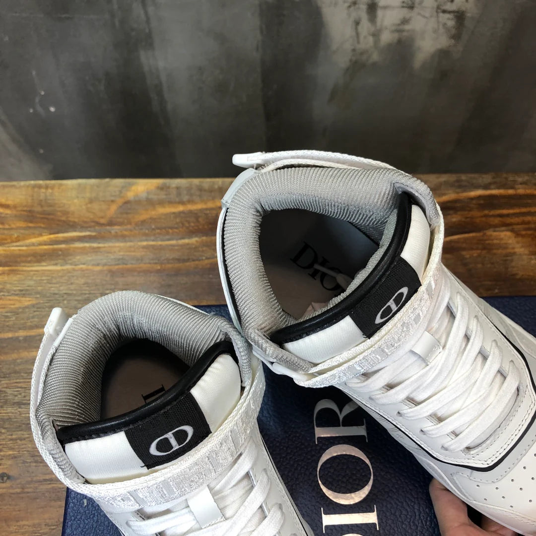 DIOR SNEAKER