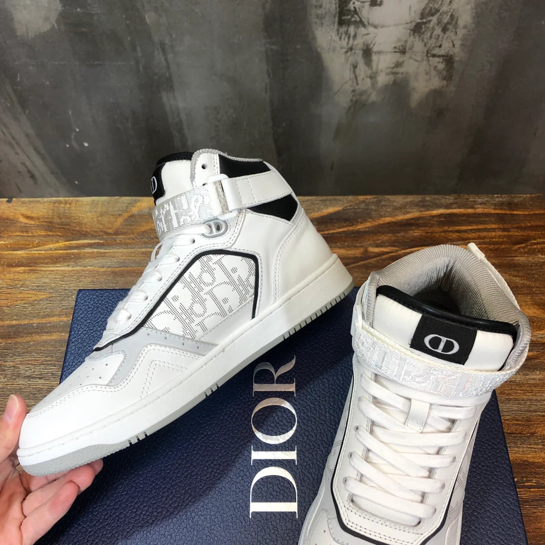 DIOR SNEAKER