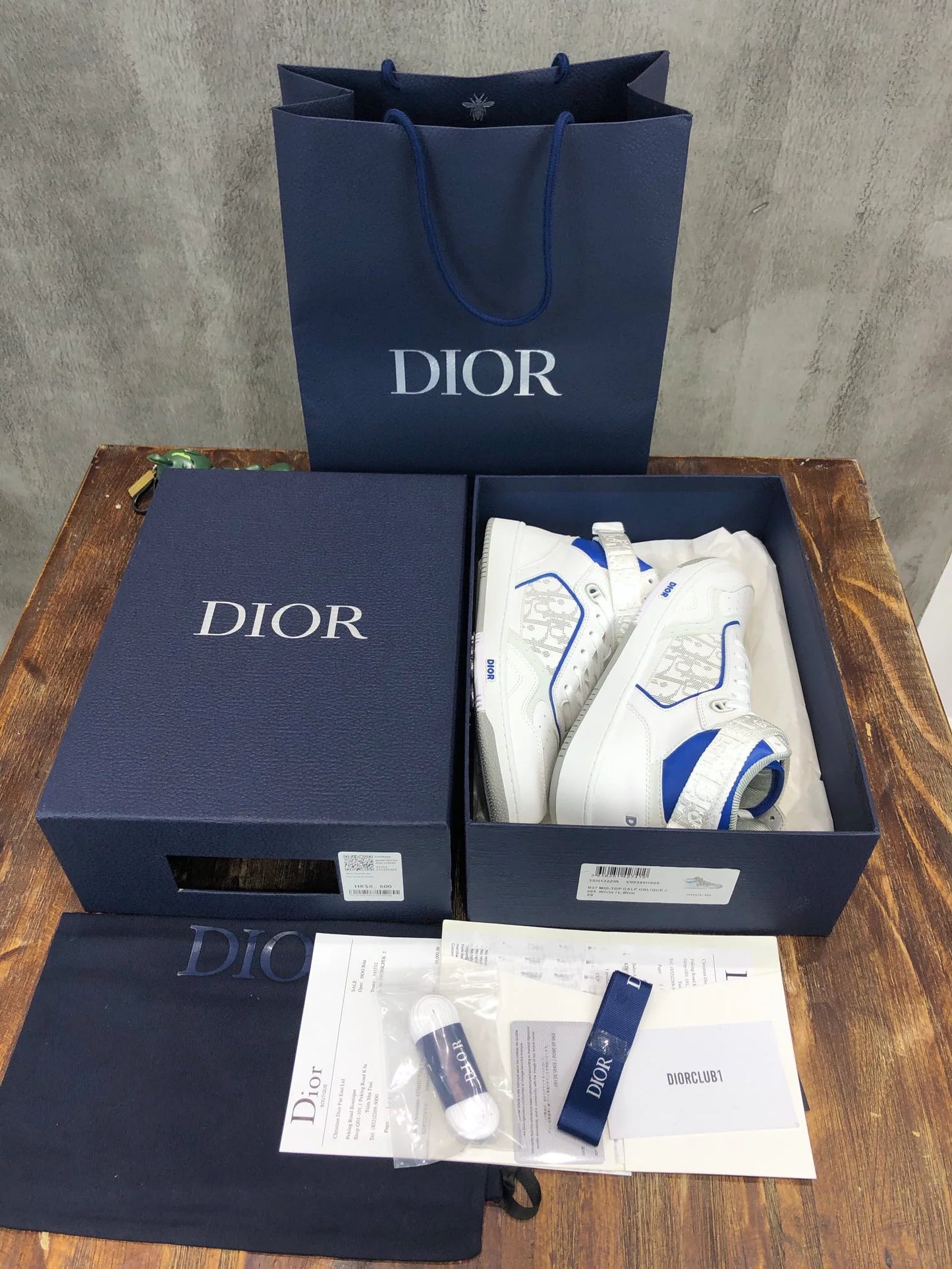DIOR SNEAKER