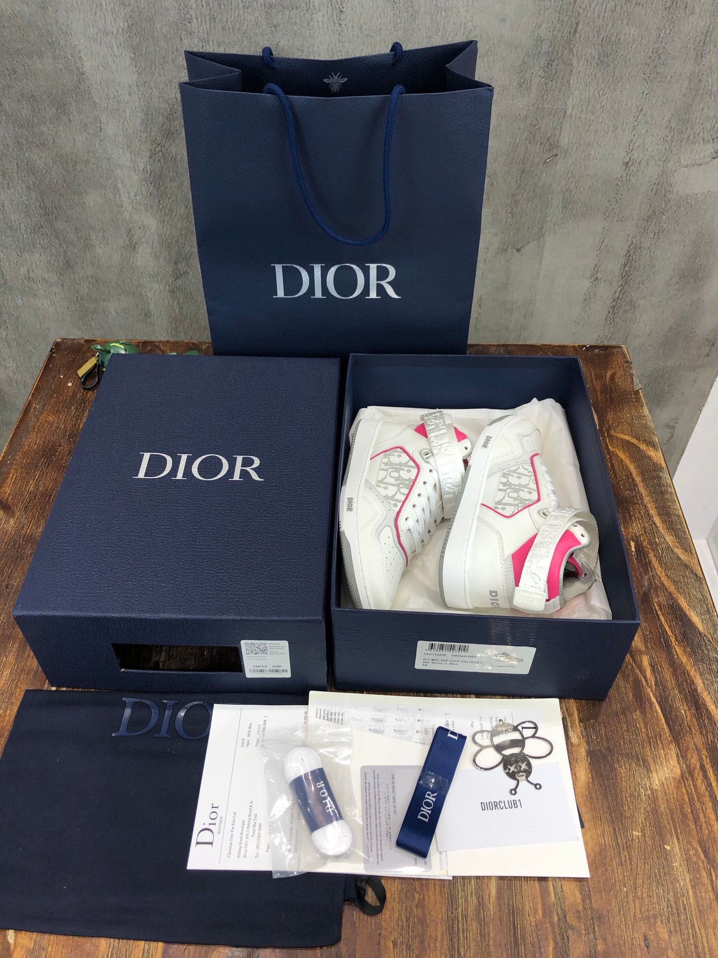 DIOR SNEAKER
