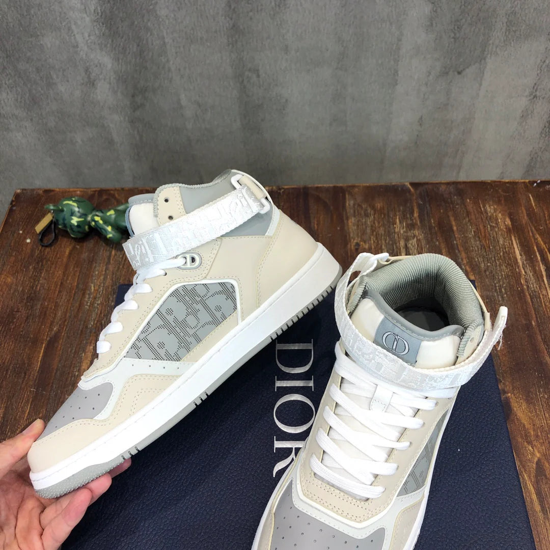 DIOR SNEAKER