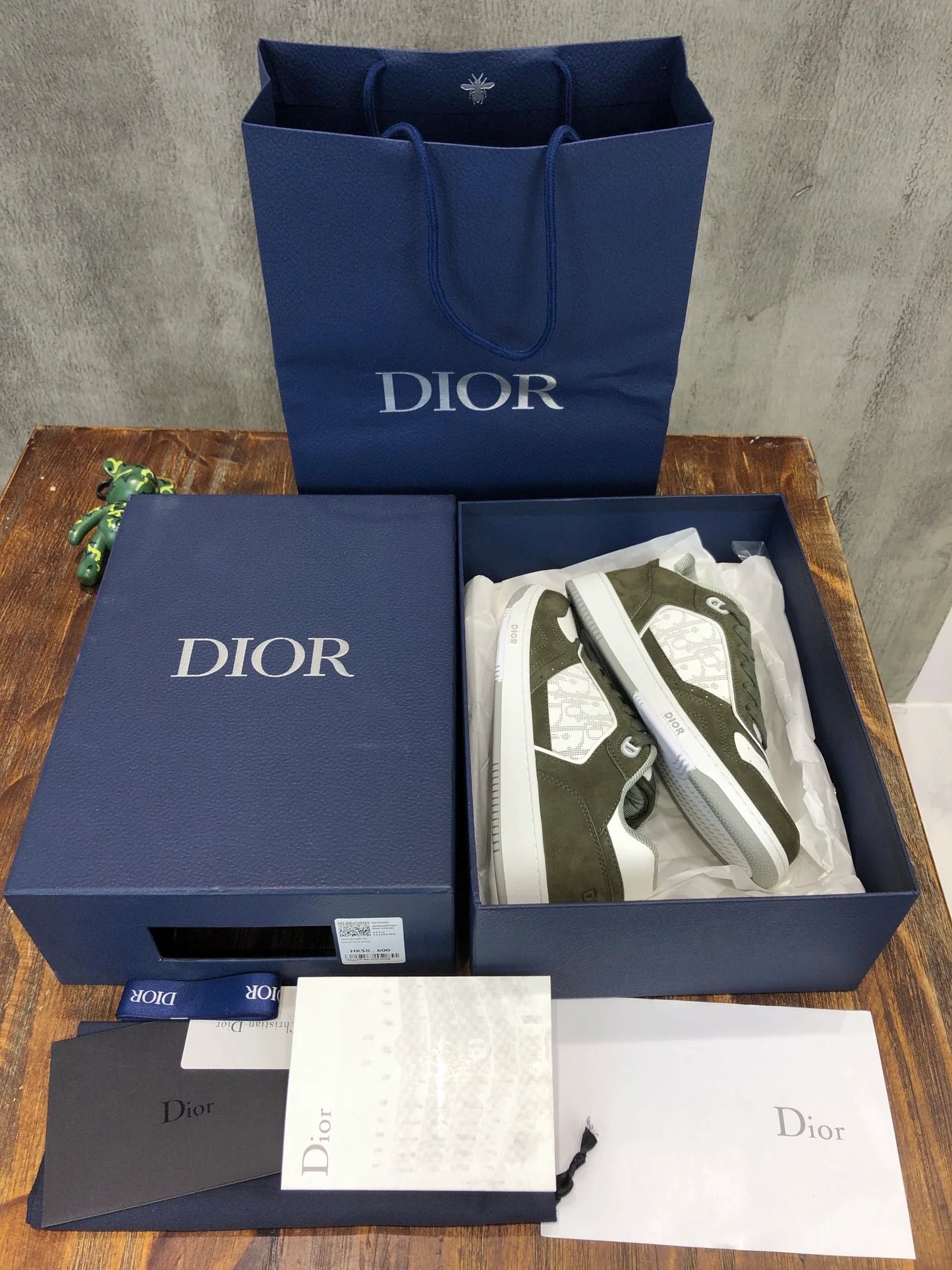 DIOR SNEAKER