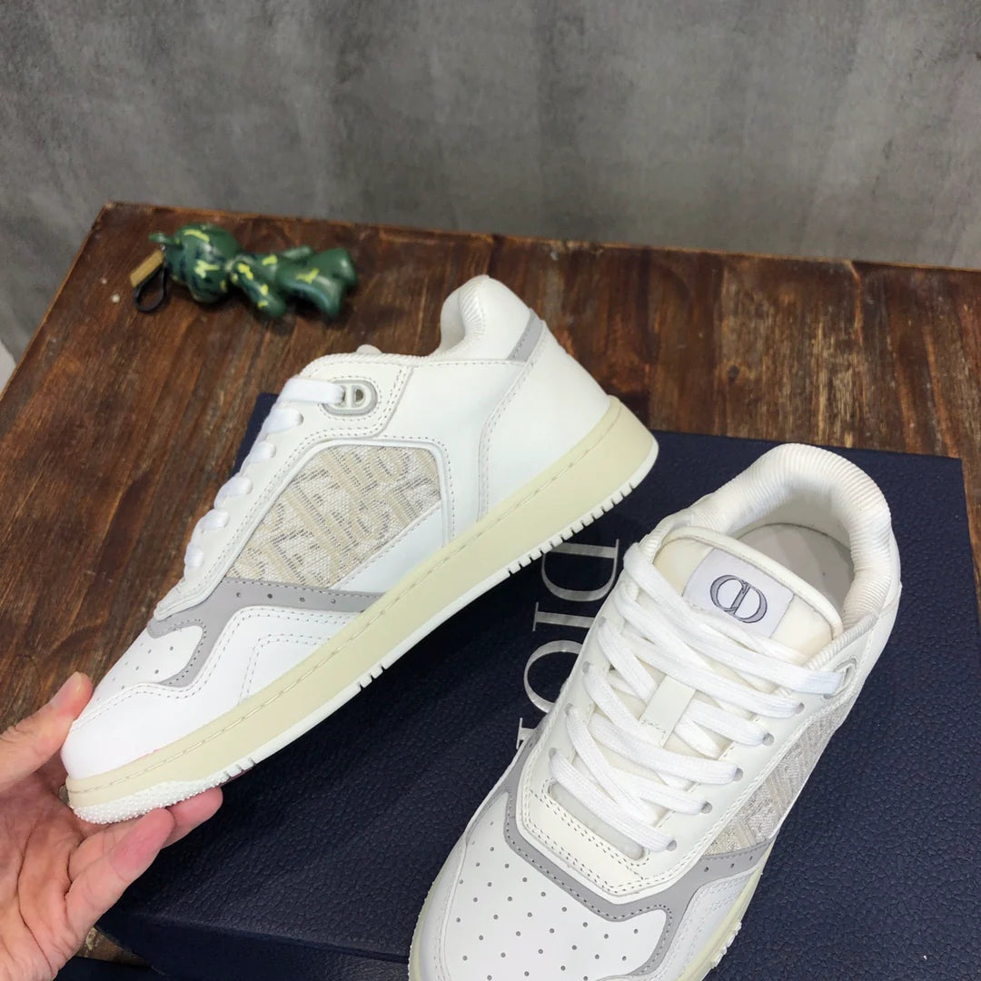 DIOR SNEAKER