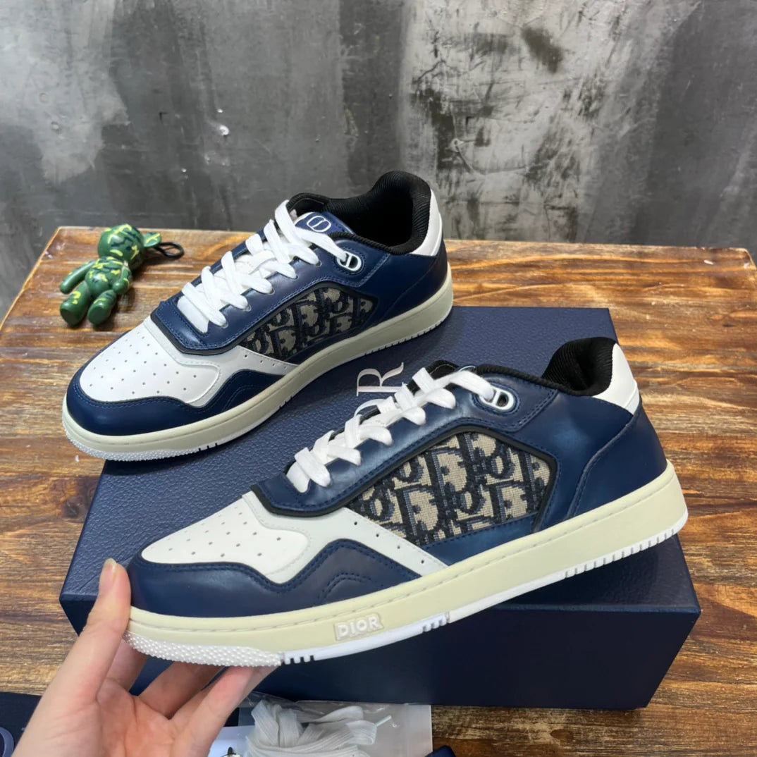 DIOR SNEAKER