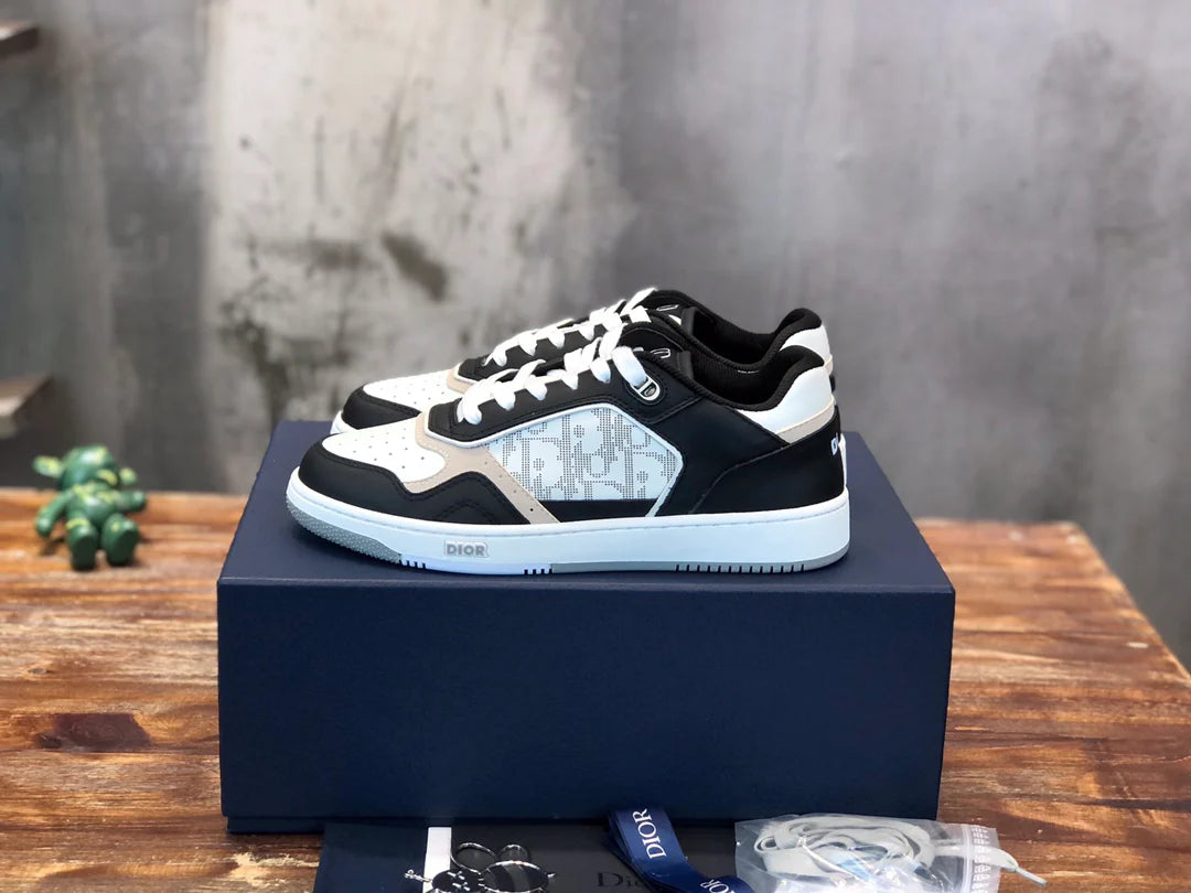 DIOR SNEAKER
