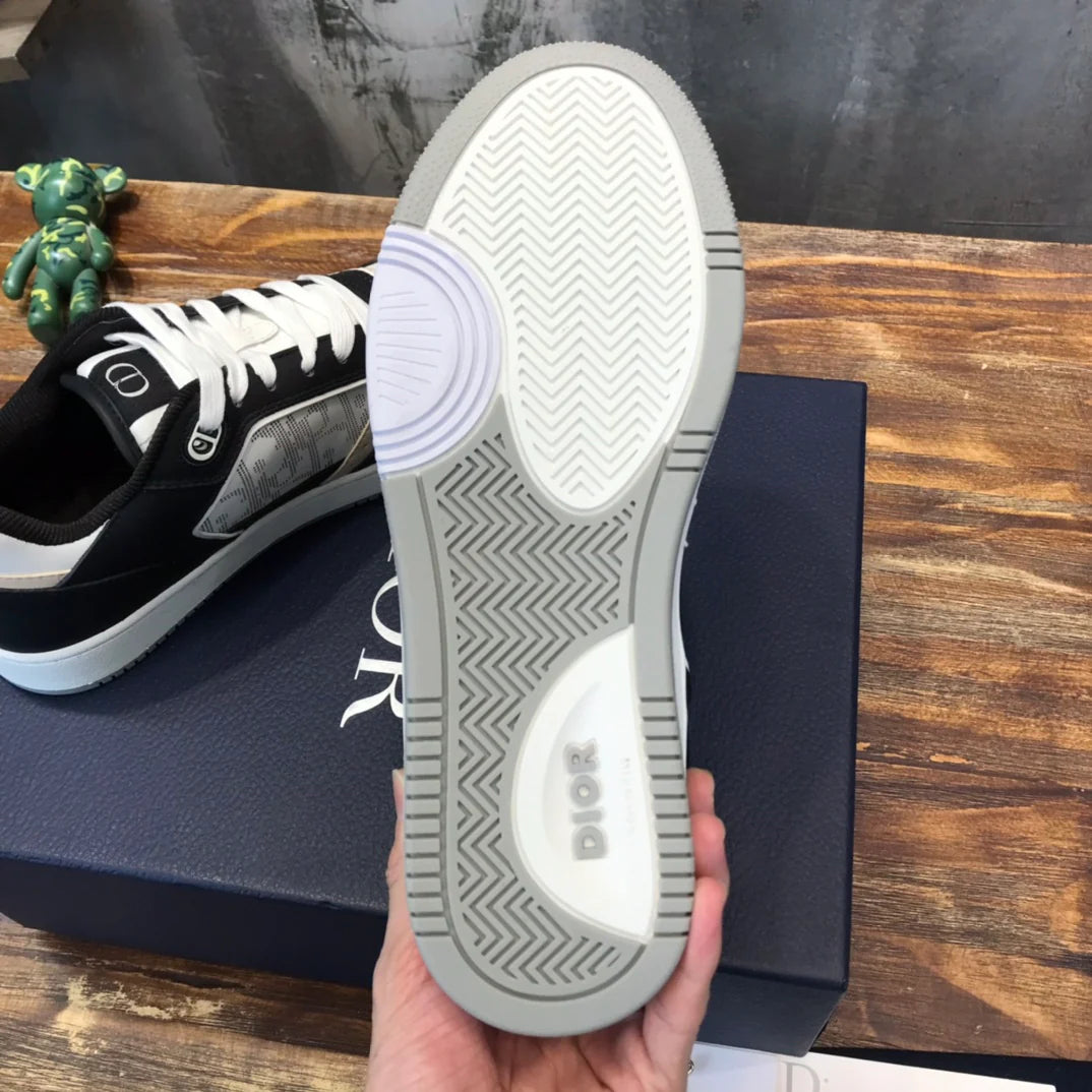 DIOR SNEAKER