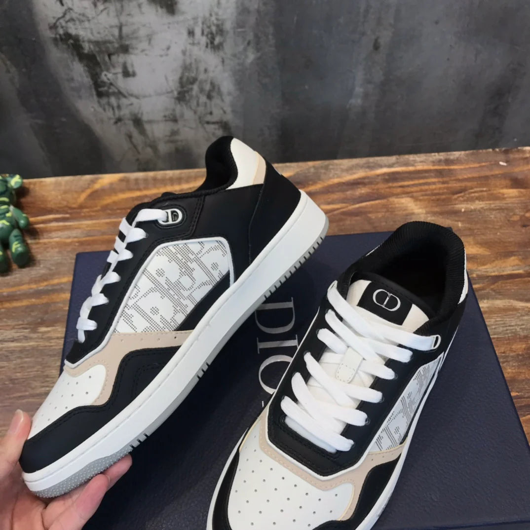 DIOR SNEAKER