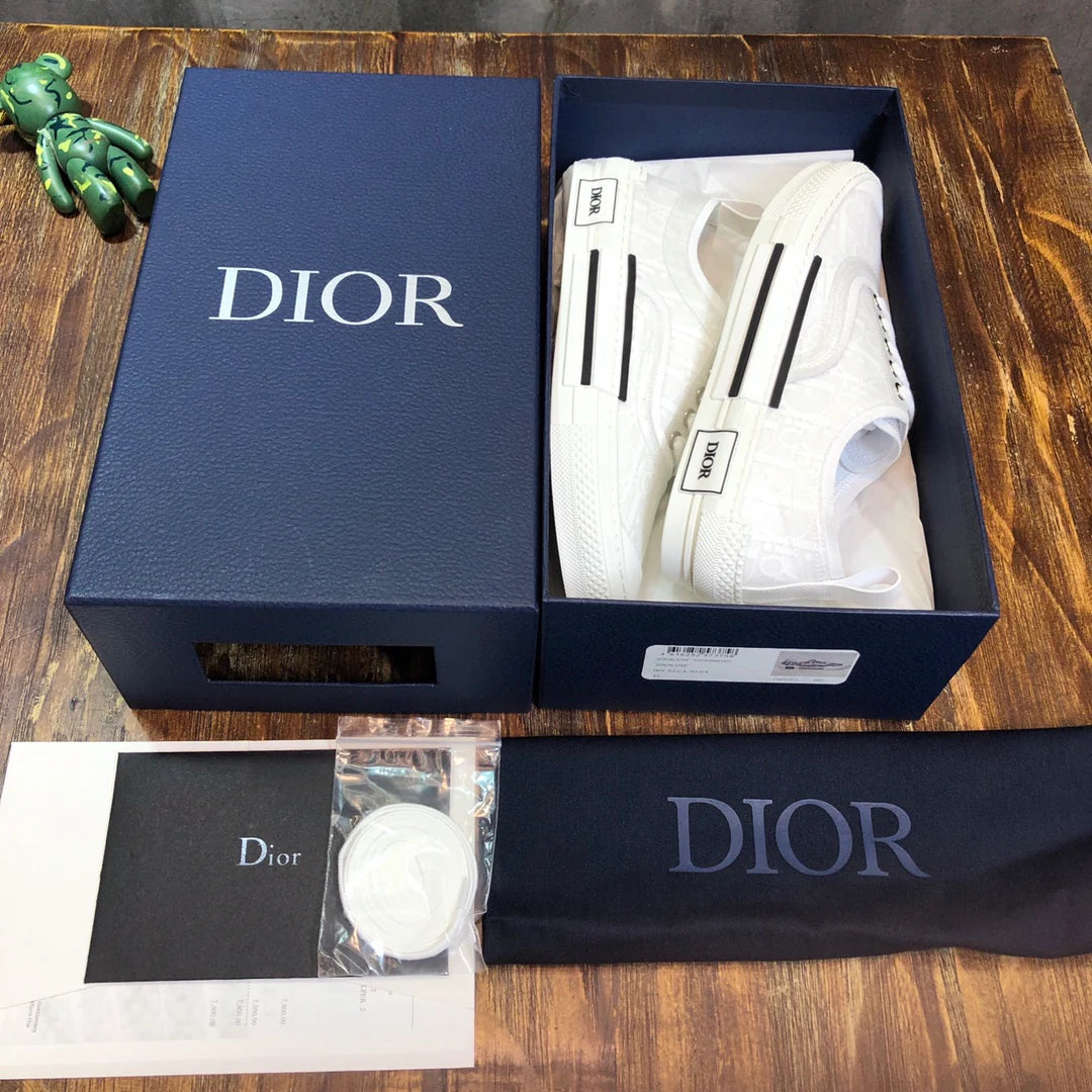 DIOR SNEAKER