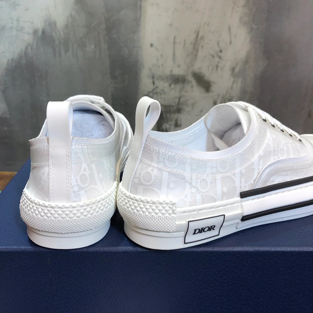 DIOR SNEAKER