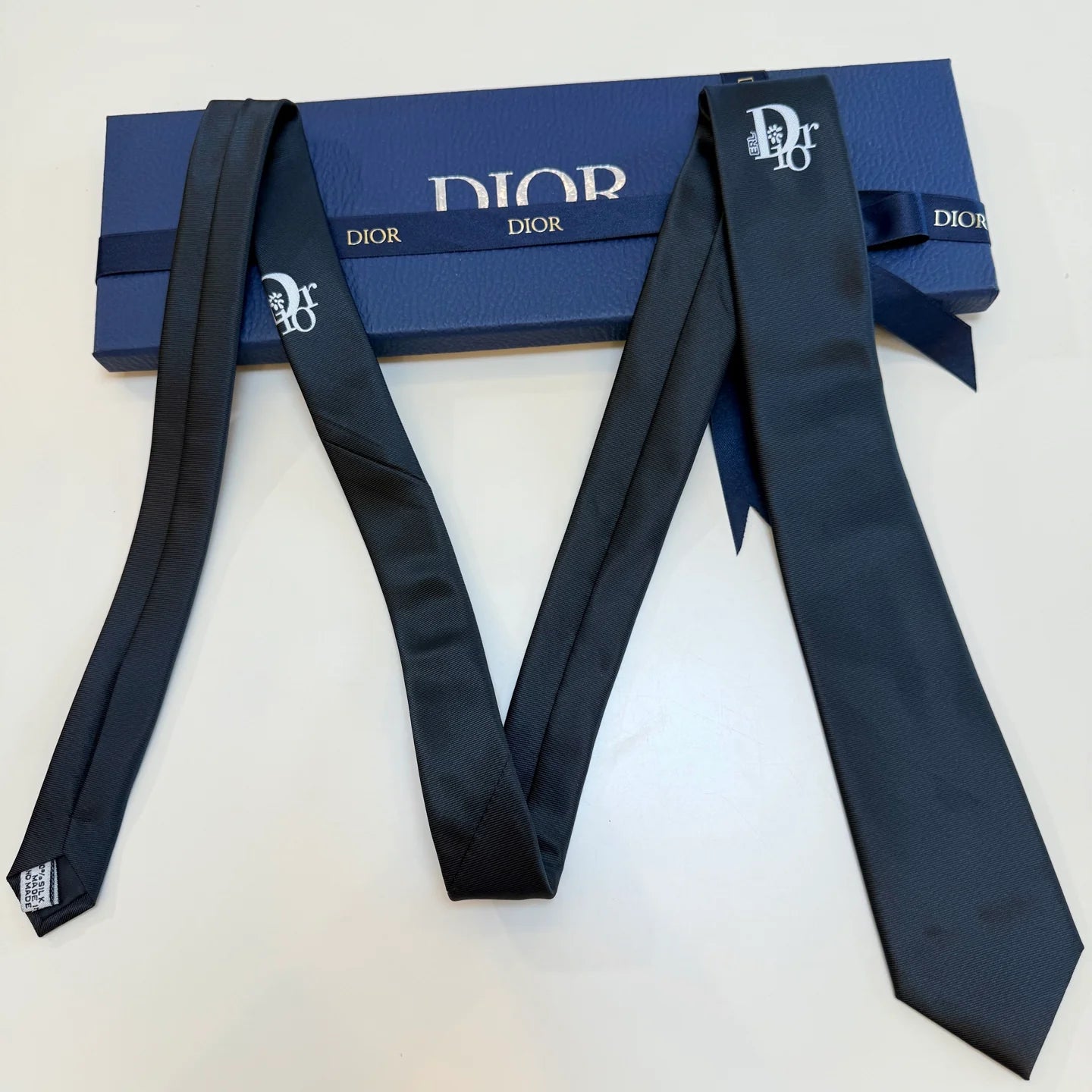 DIOR TIE