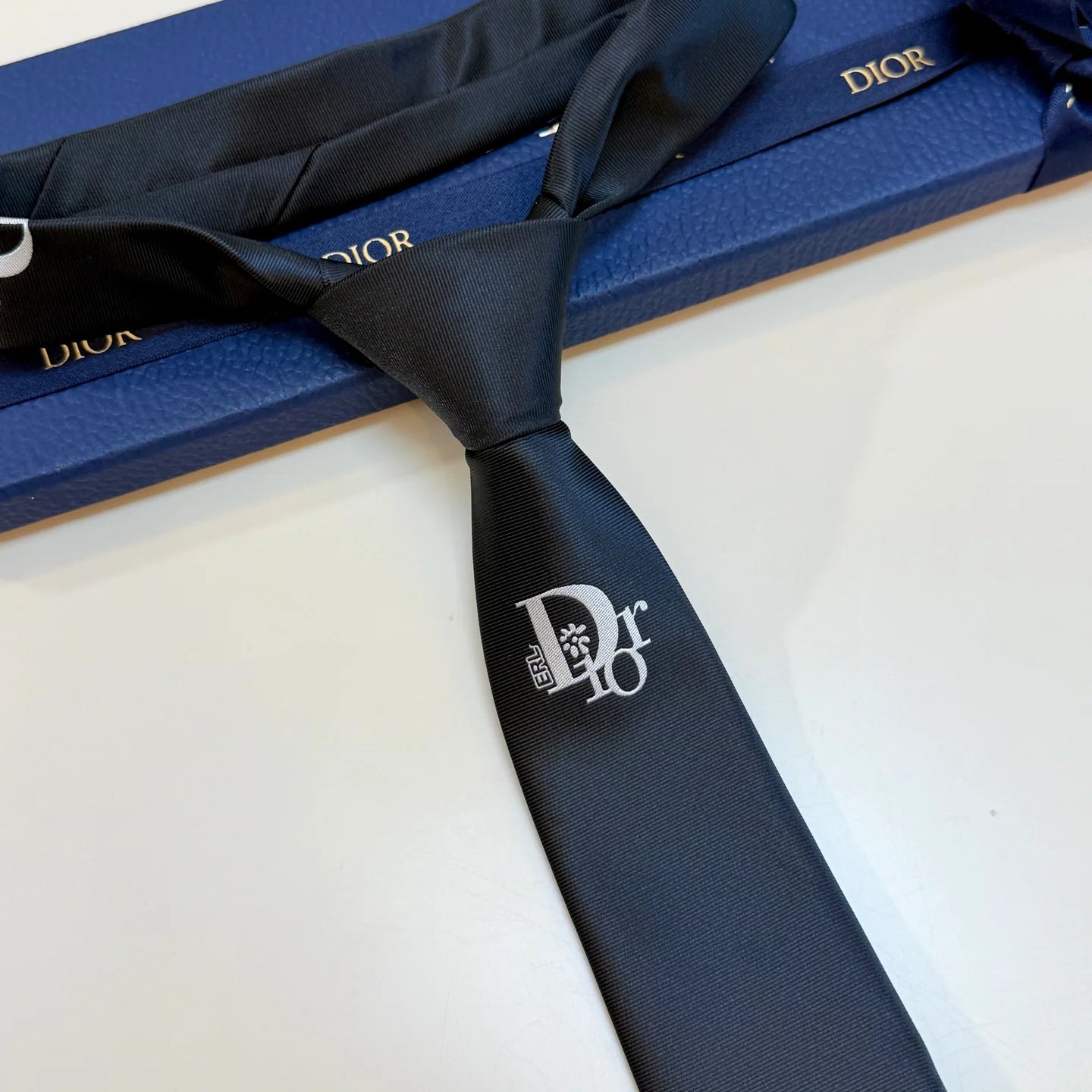 DIOR TIE
