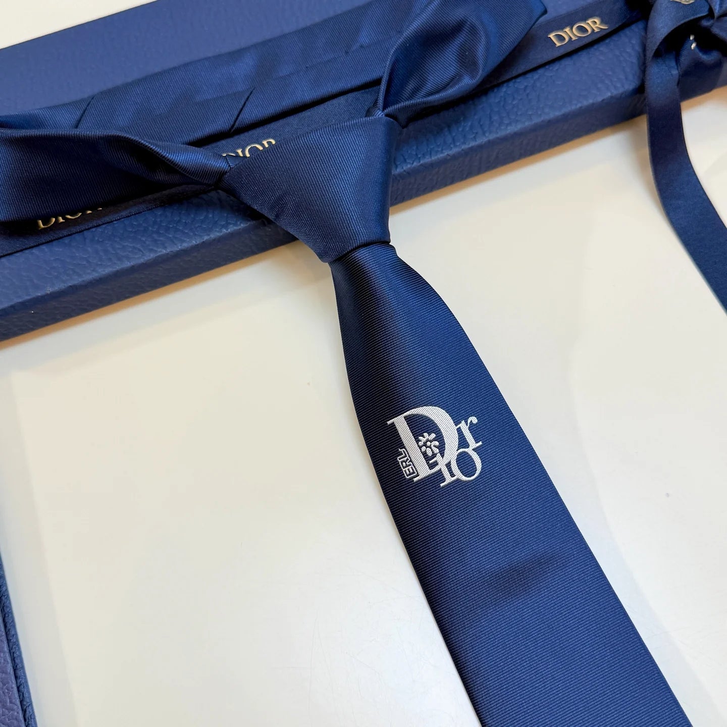 DIOR TIE