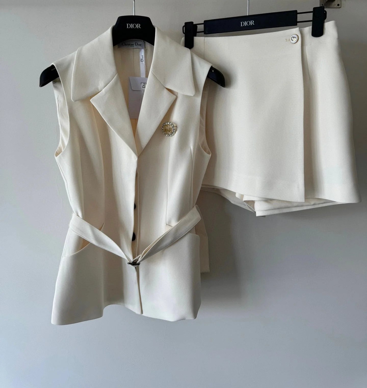 DIOR TOPS
