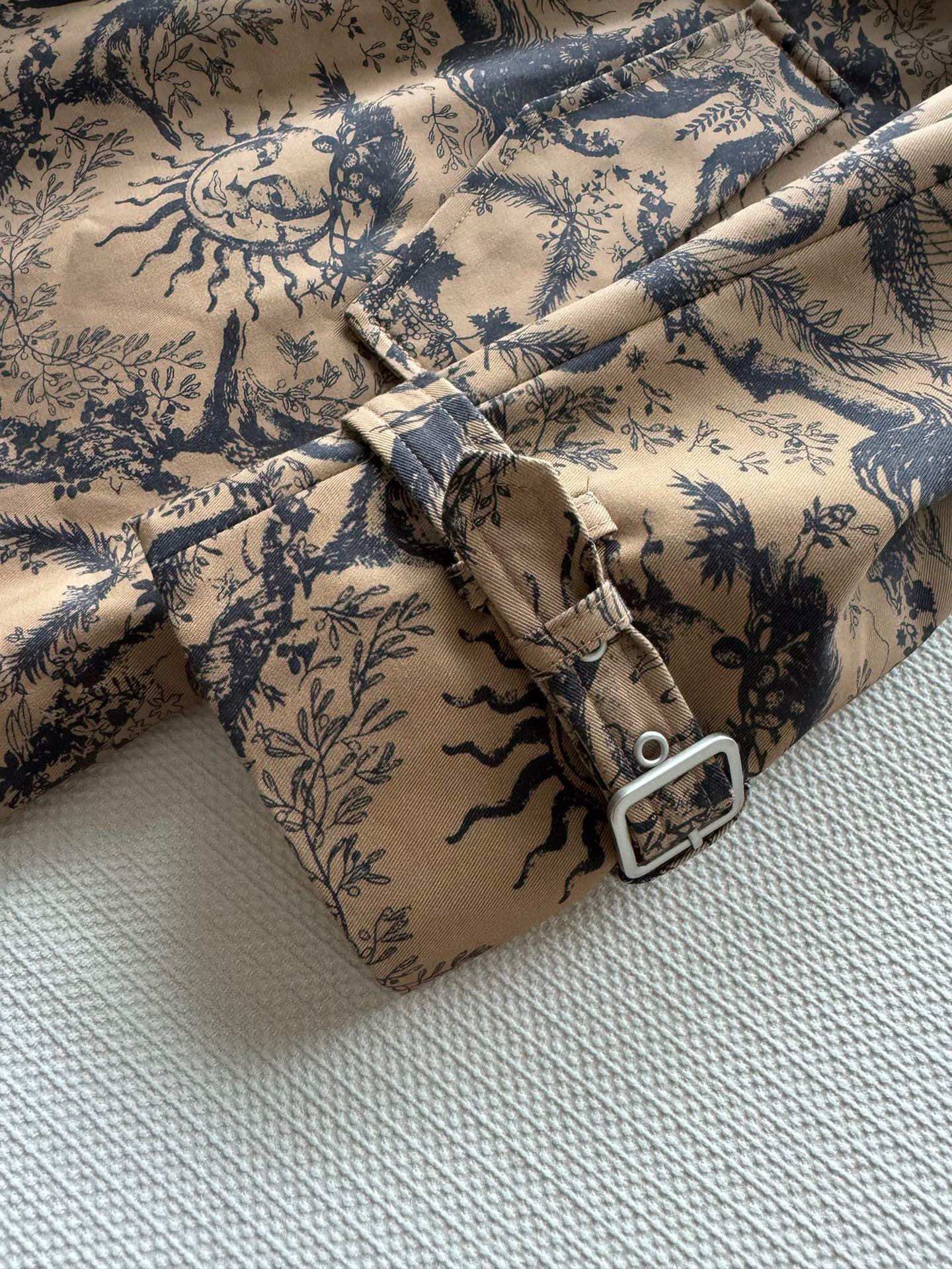 DIOR TOPS