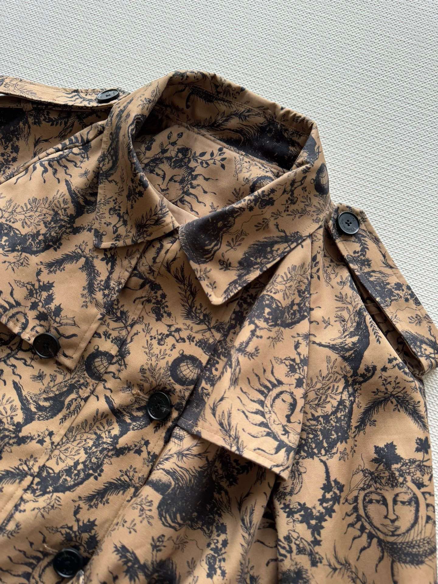 DIOR TOPS