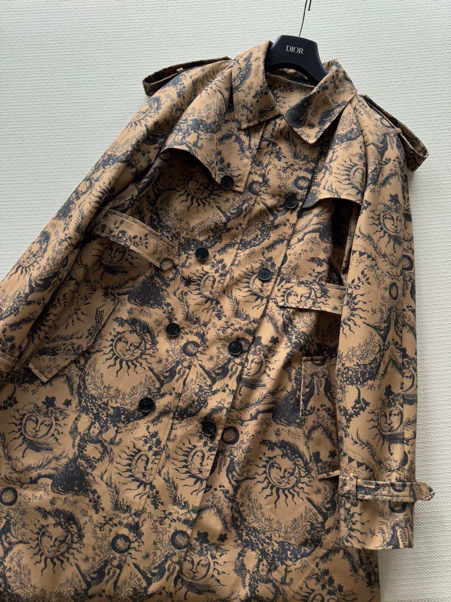 DIOR TOPS