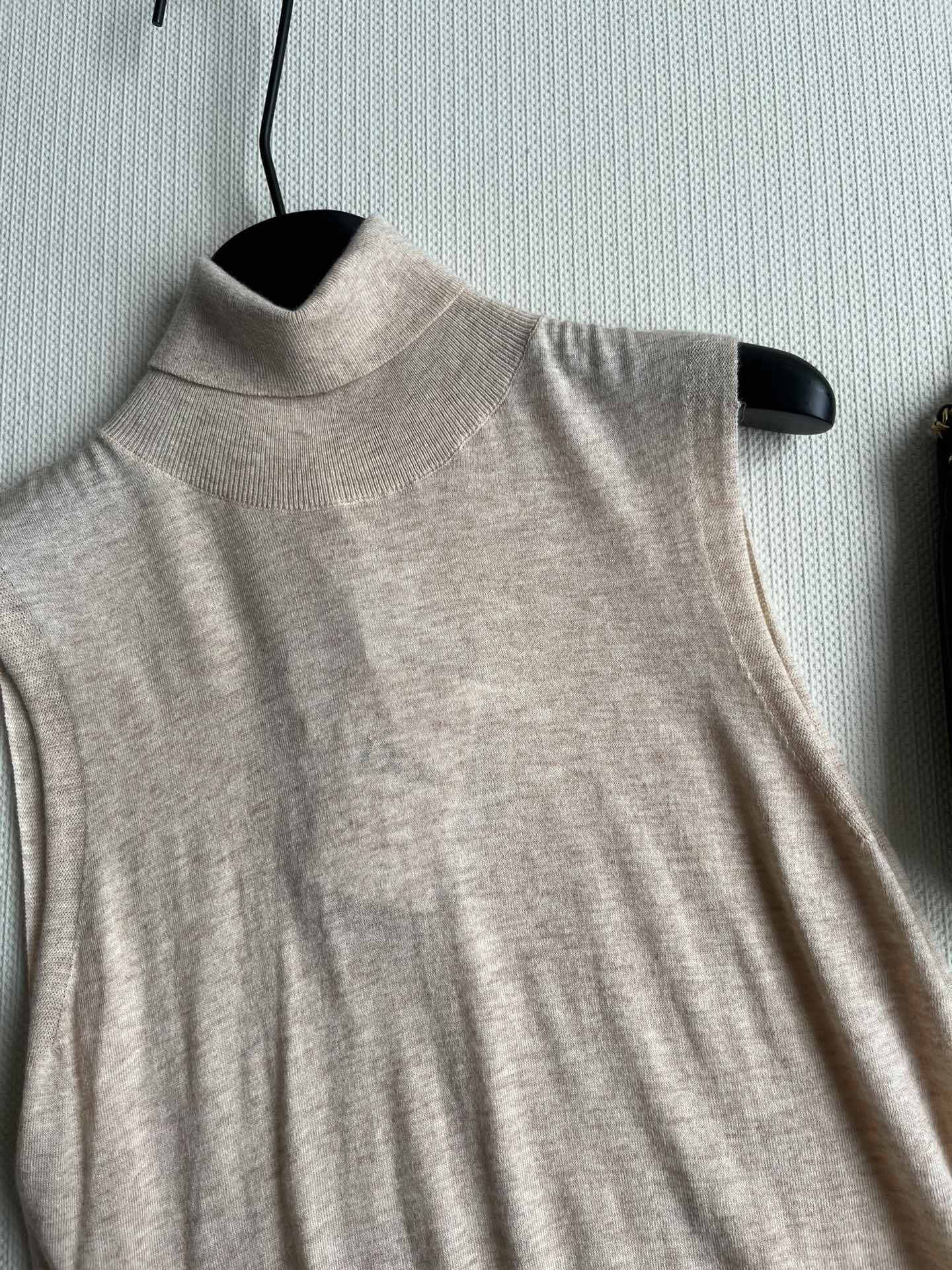 DIOR TOPS