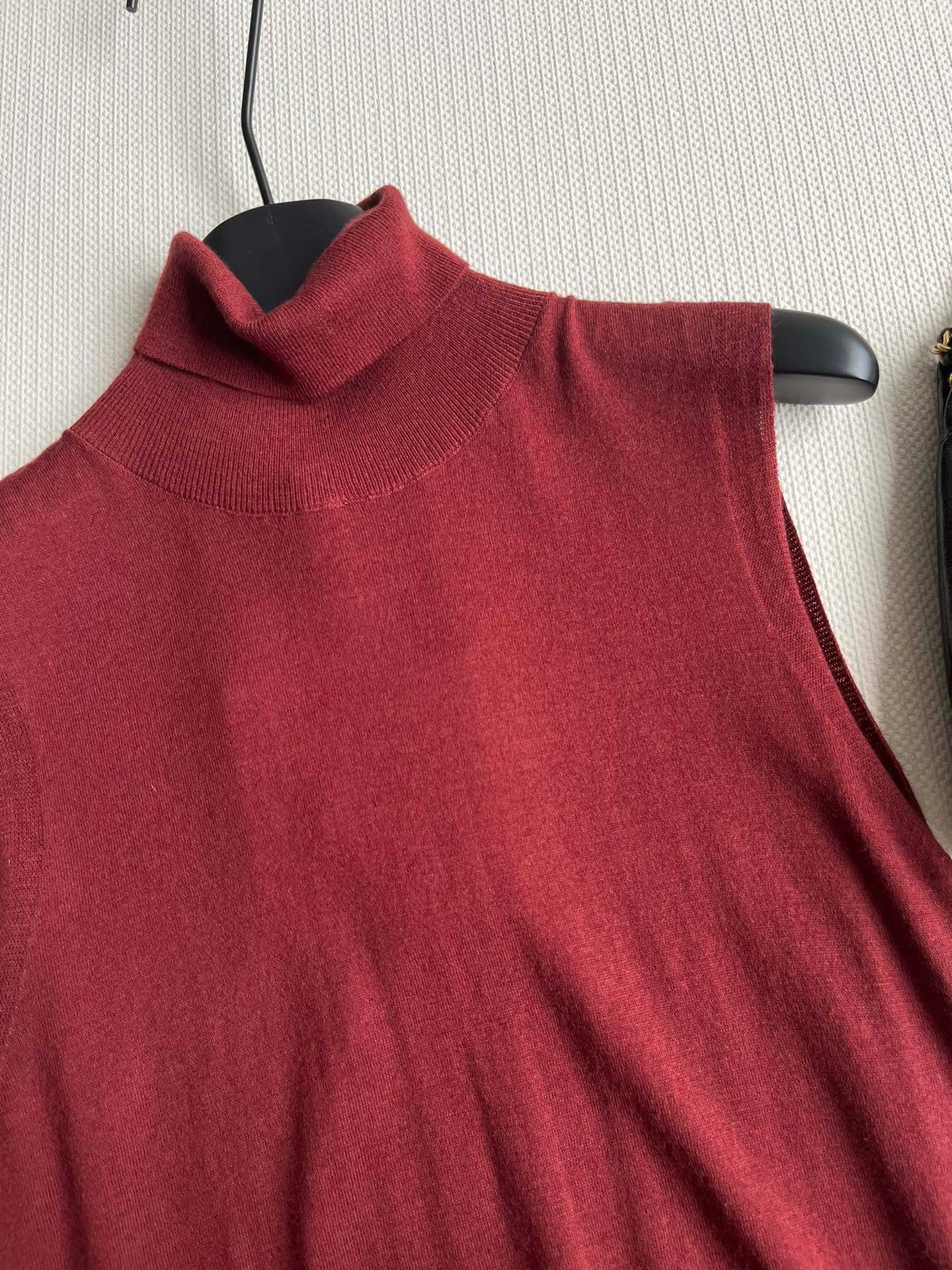 DIOR TOPS