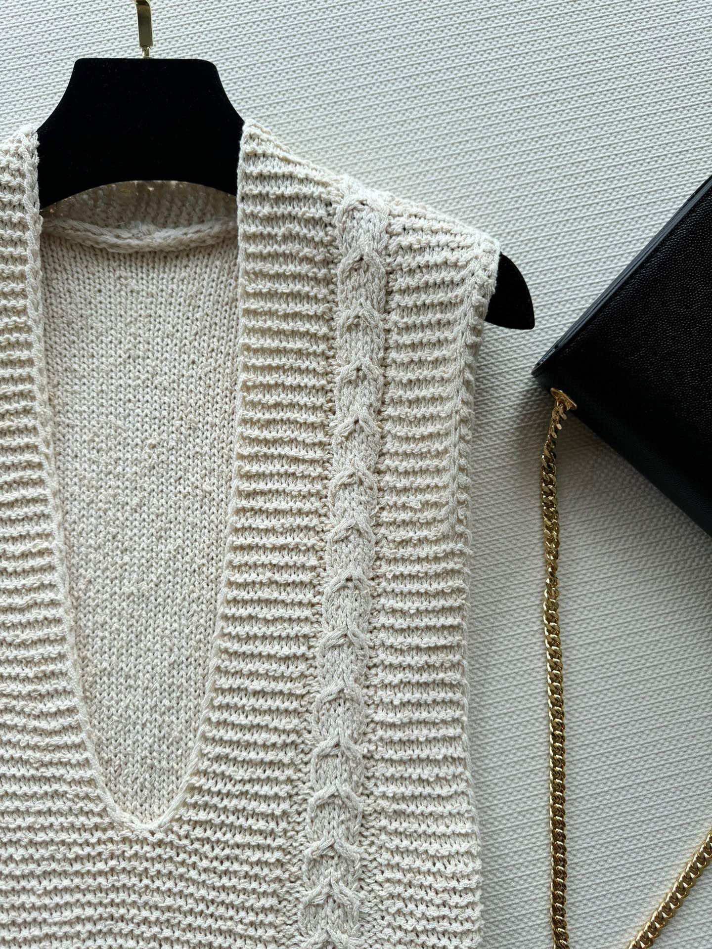 DIOR TOPS