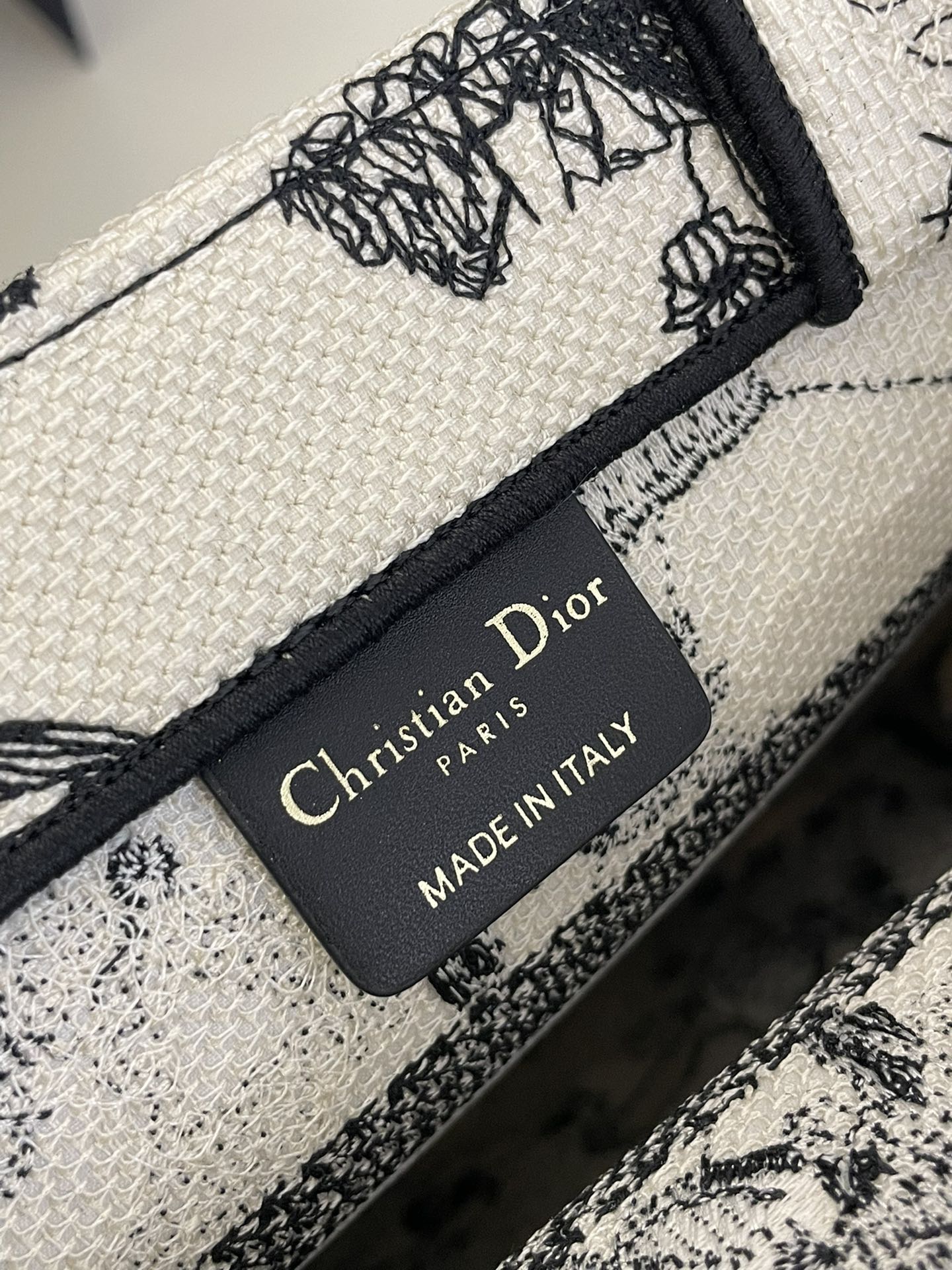 DIOR TOTE BAG