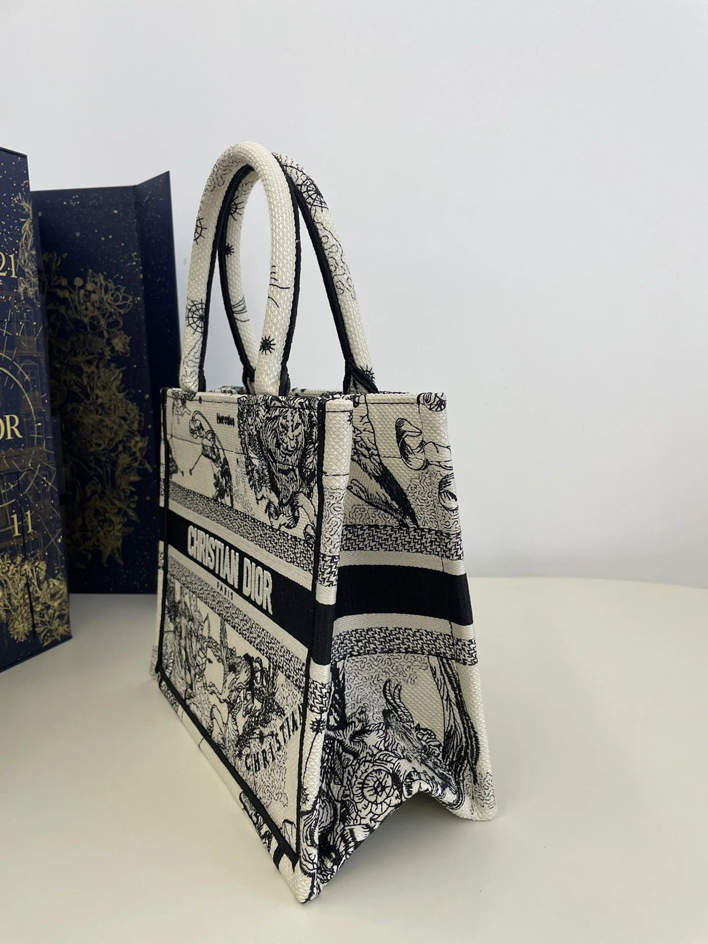DIOR TOTE BAG