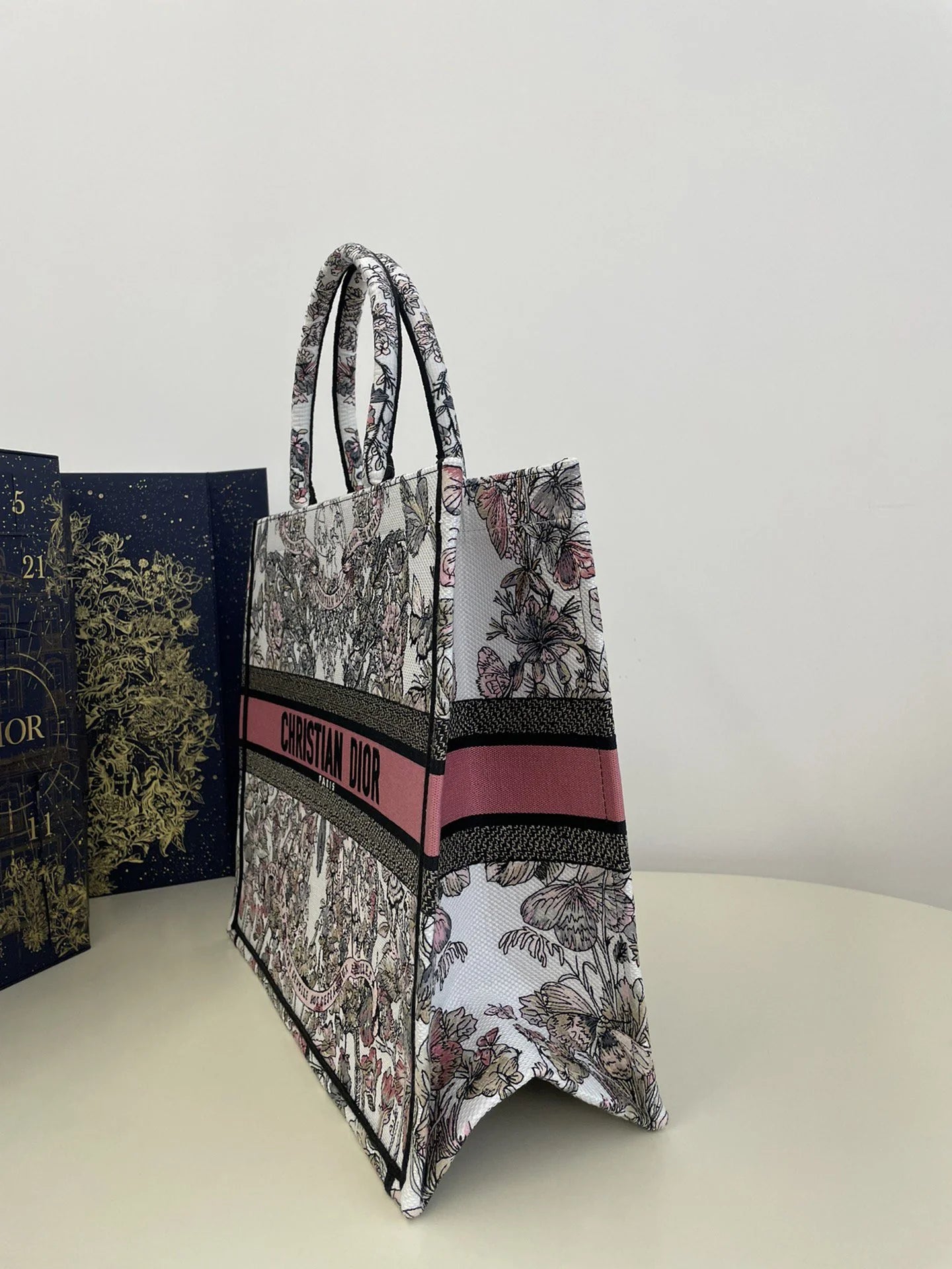 DIOR TOTE BAG