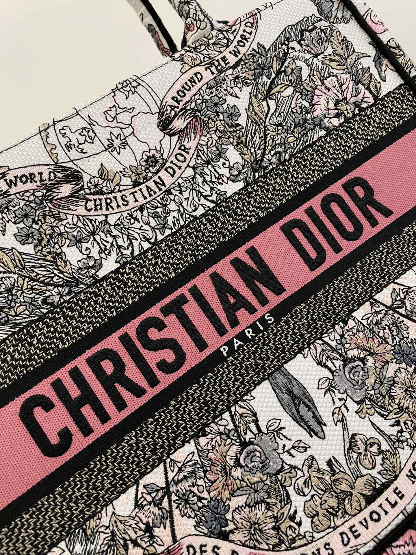 DIOR TOTE BAG