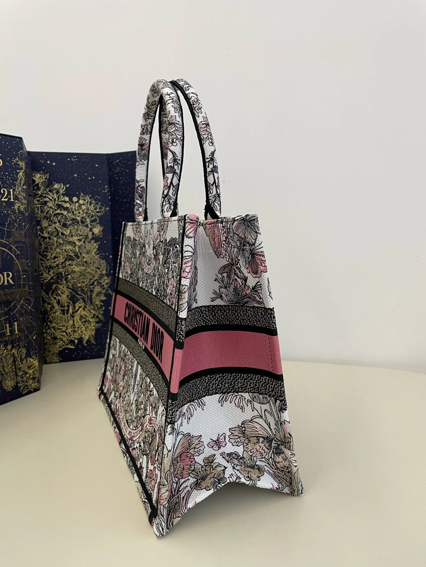 DIOR TOTE BAG