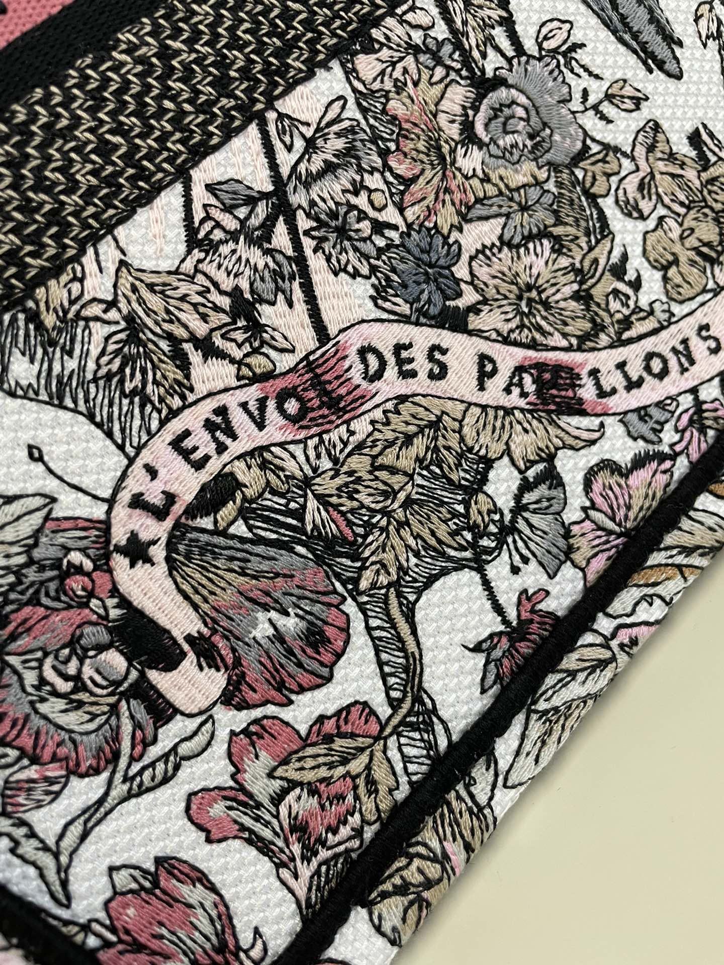 DIOR TOTE BAG