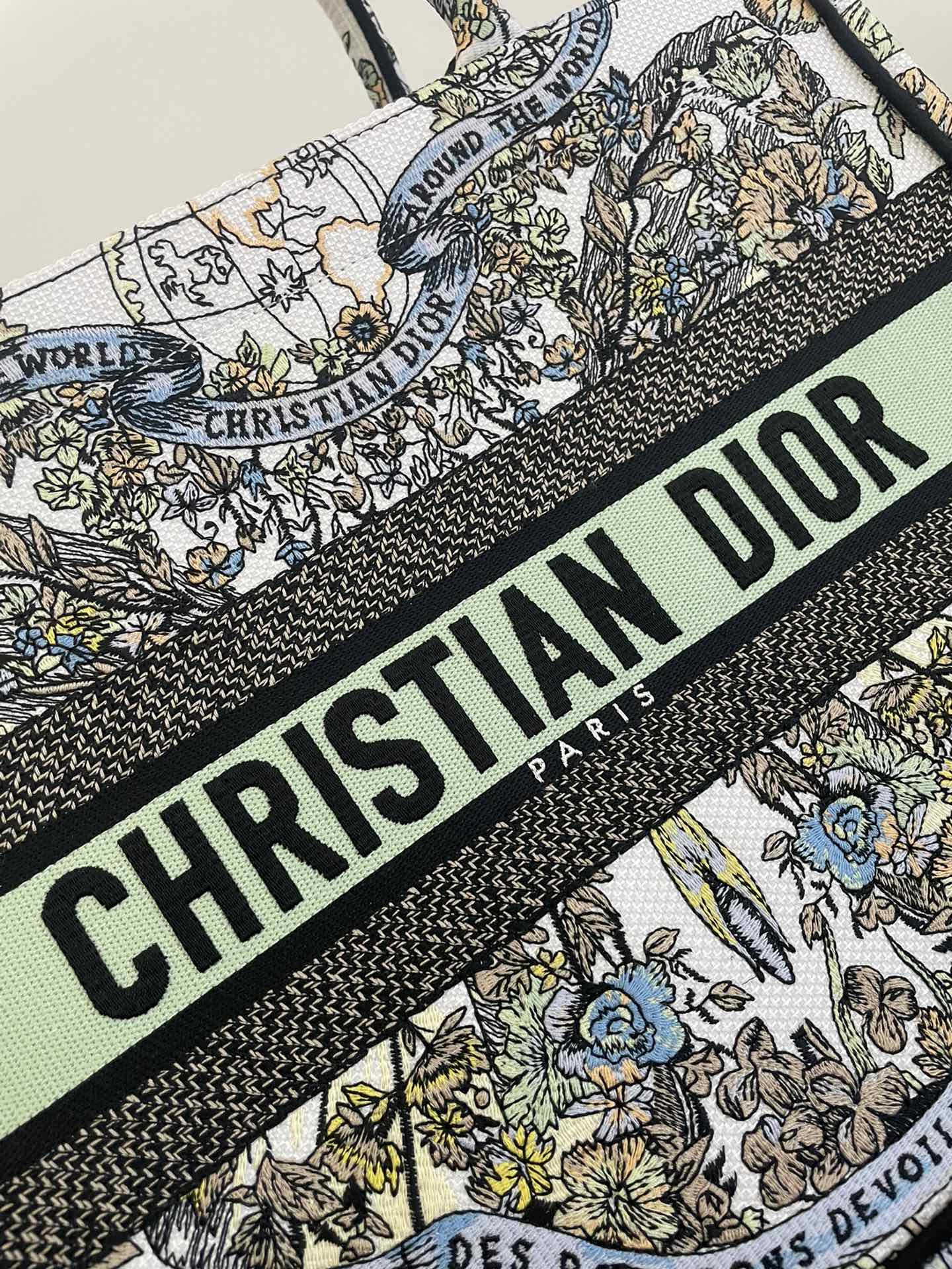 DIOR TOTE BAG