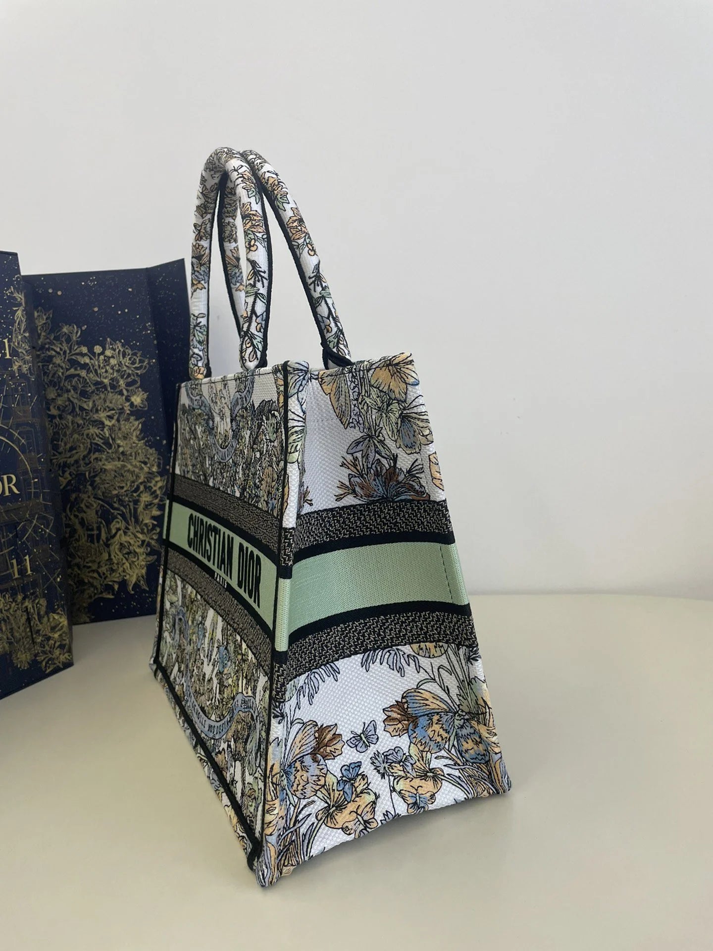 DIOR TOTE BAG