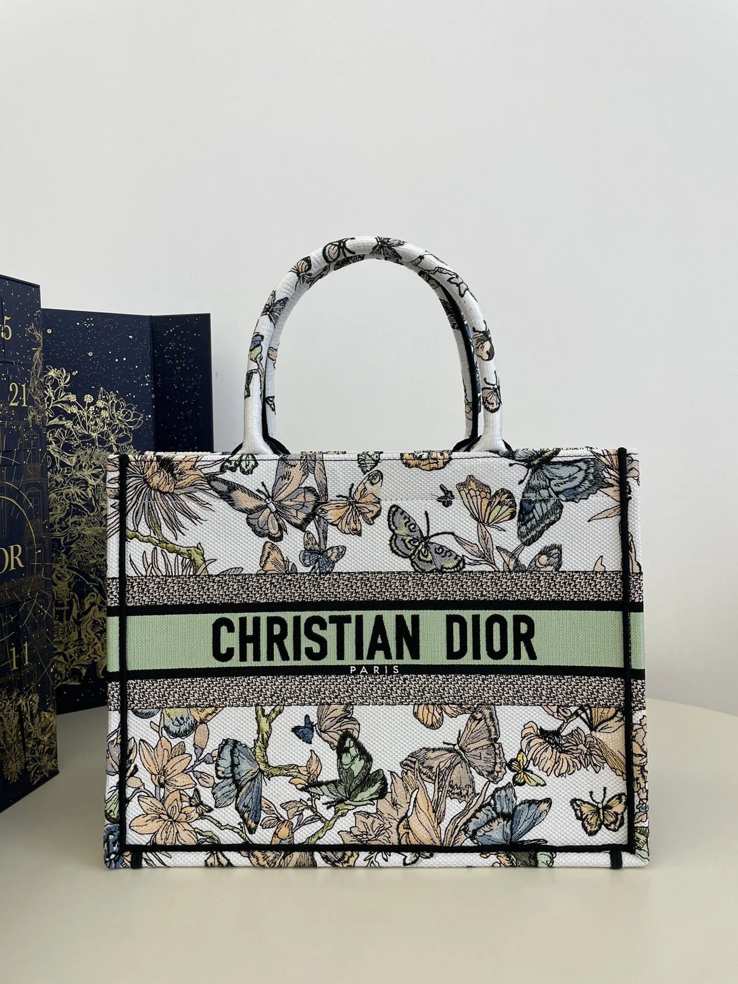 DIOR TOTE BAG