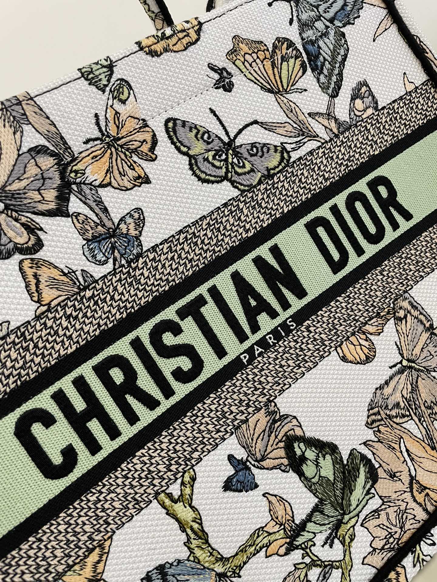 DIOR TOTE BAG