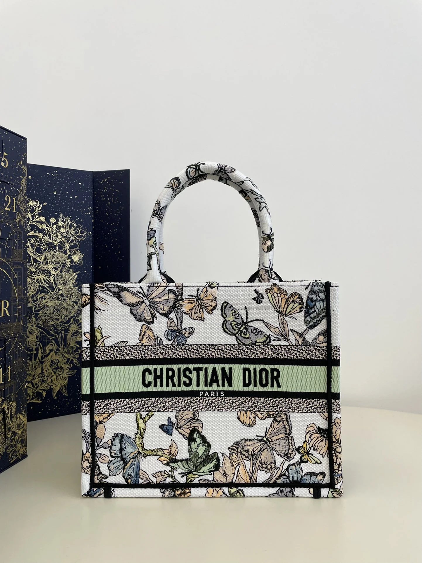 DIOR TOTE BAG