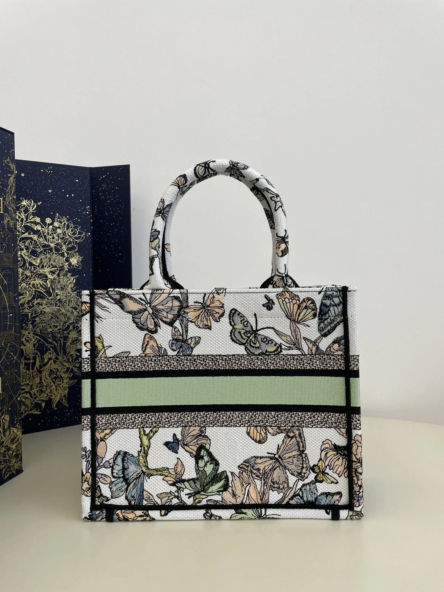 DIOR TOTE BAG