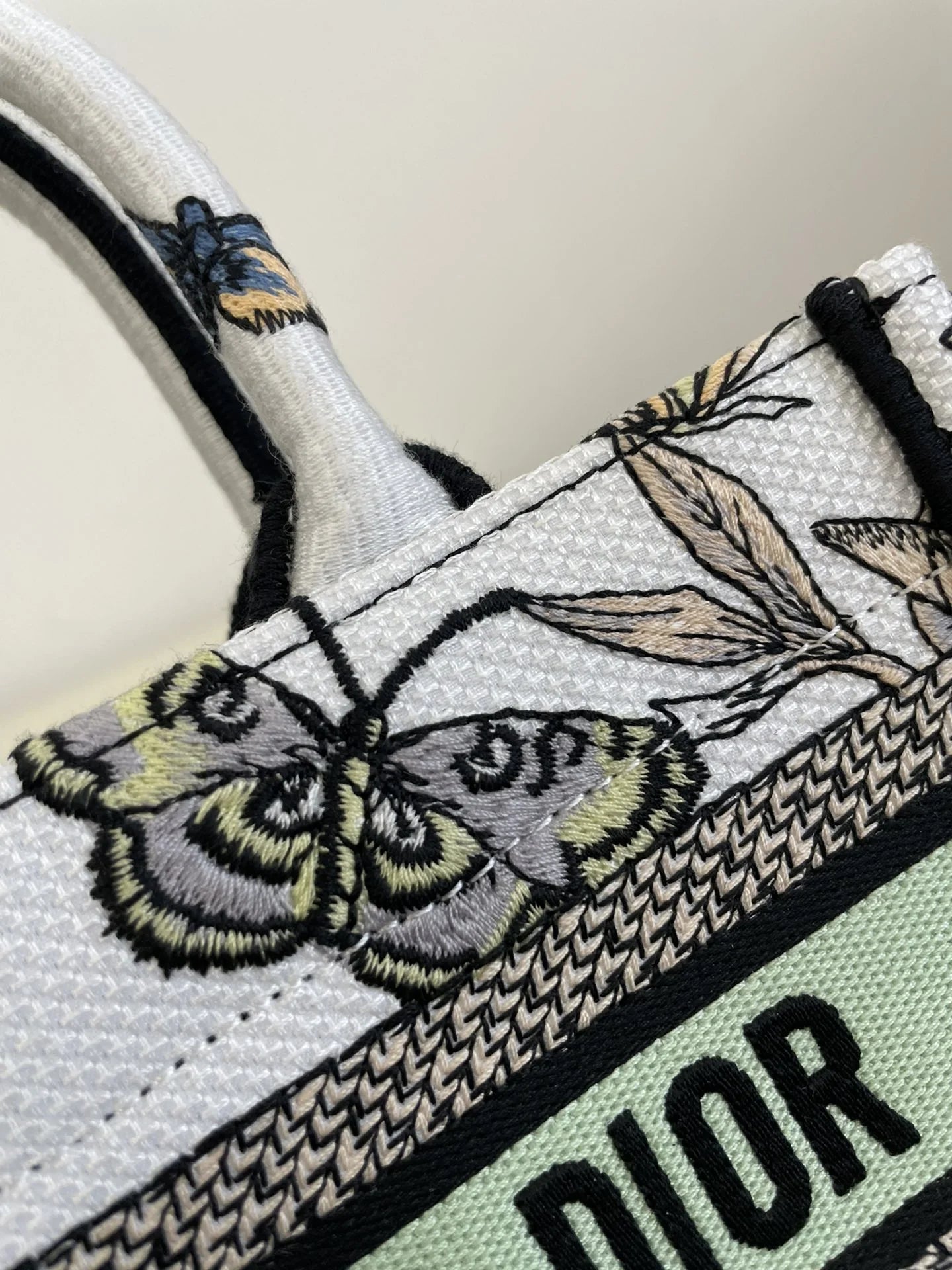 DIOR TOTE BAG