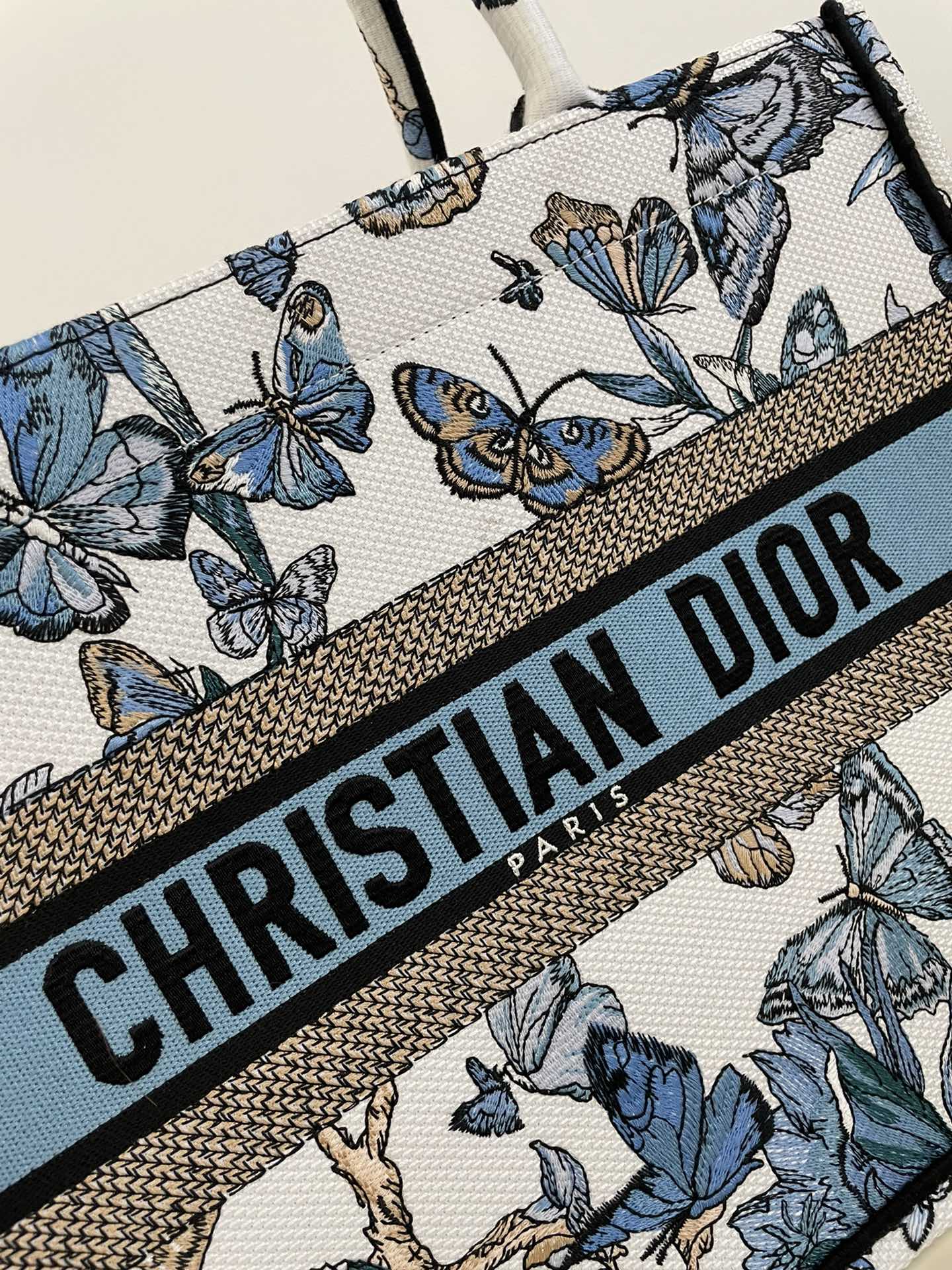 DIOR TOTE BAG