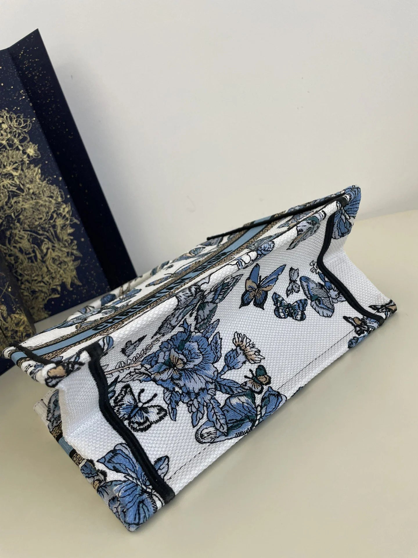 DIOR TOTE BAG